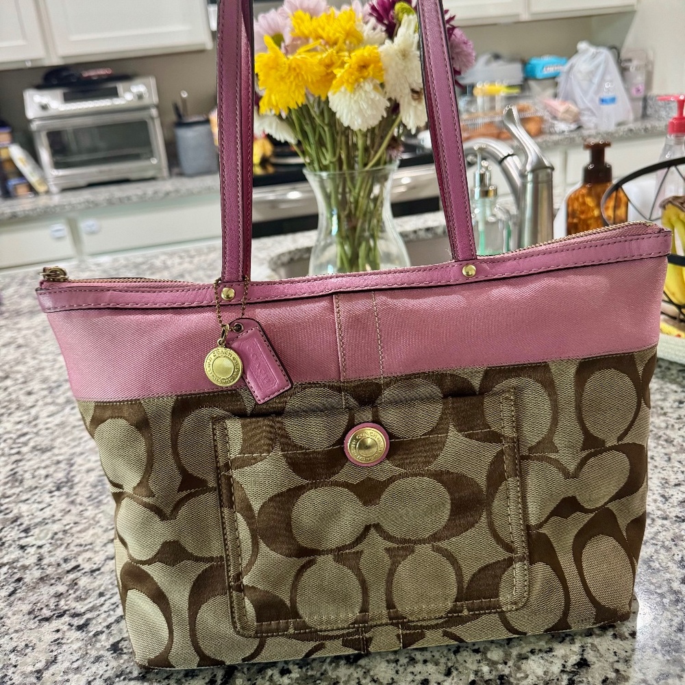 pink Coach tote
